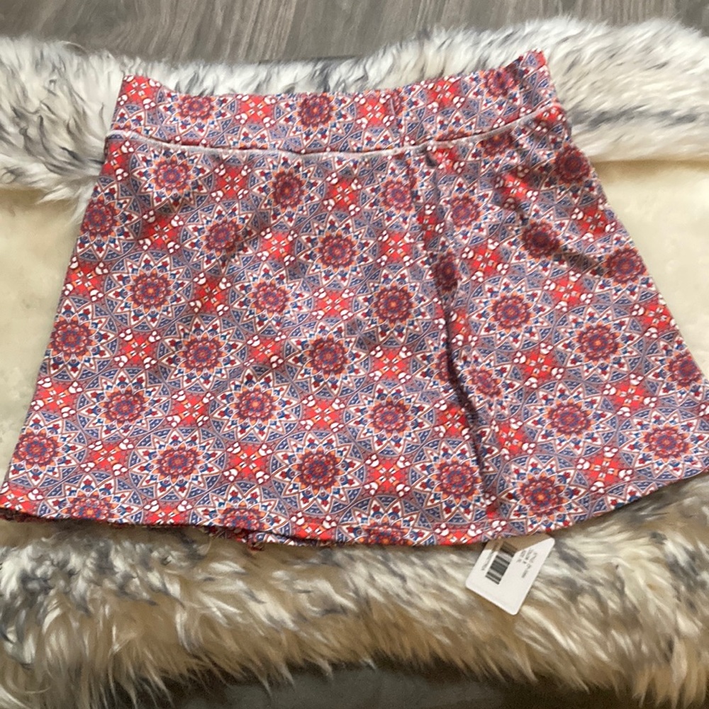 Zealotpower skort size XL red geometric